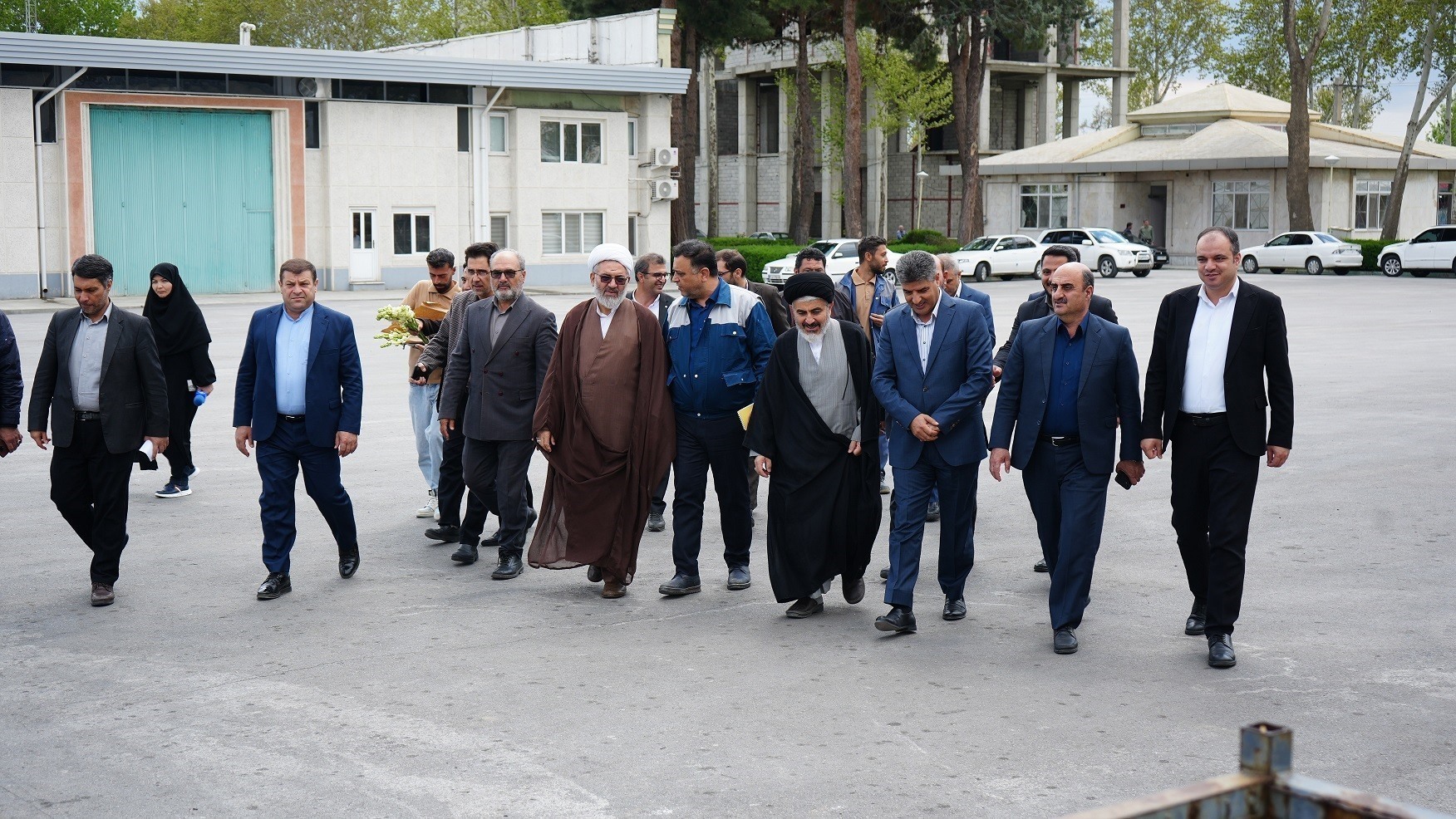 بازدید امام جمعه ، رئیس کل اداره کار استان و مدیر کل تامین اجتماعی استان از شرکت پاکدیس به مناسبت روز جهانی کارگر